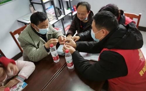 湖北卖特产残疾人网红,匠心传承，网络新声