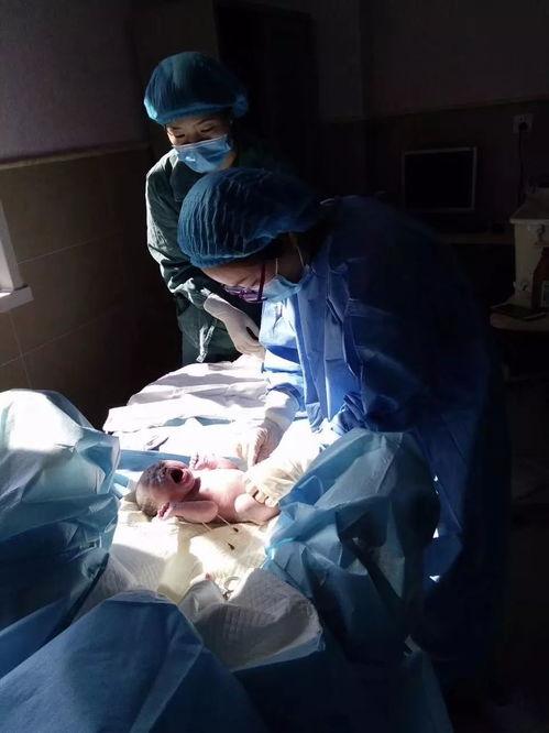 医院产妇小三吃瓜,医院内部矛盾引发社会关注