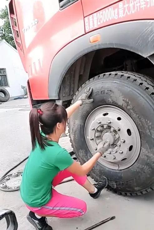 淄博网红戴口罩,淄博网红戴口罩现象背后的社会观察