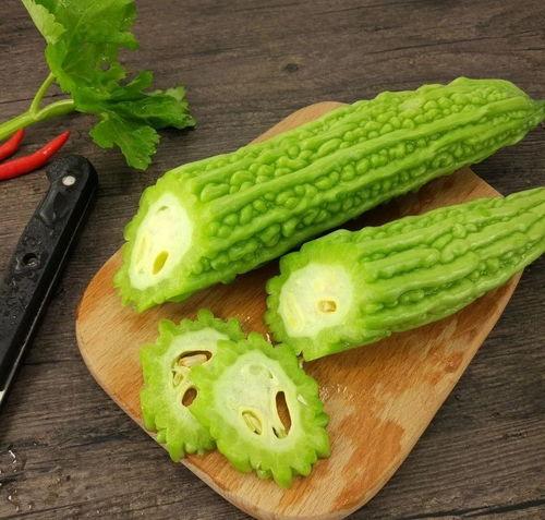 三瓜怎么快速切片吃,轻松享受夏日清爽美食