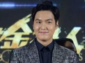 卷发胖的男明星,揭秘卷发胖男明星的独特风采